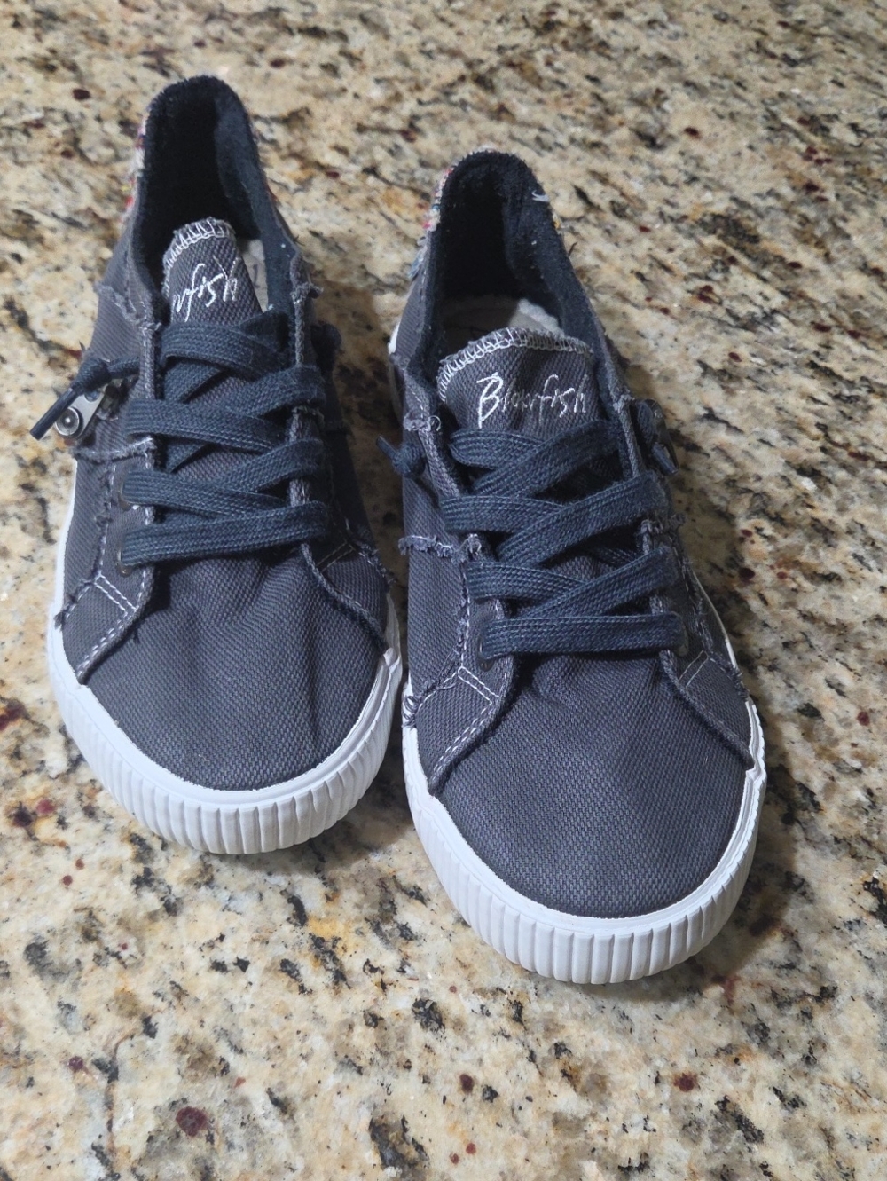 Blowfish Womens Charcoal Canvas Lace-Up Sneakers with White Sole, Size 9